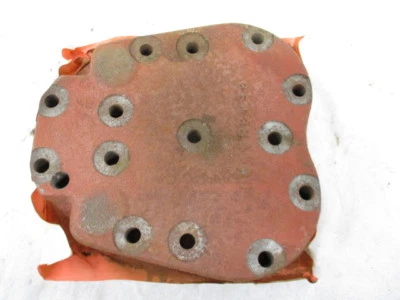 Farmall Cylinder Head for 100 / 130 / 140 / 200 / 230 / C / Super A (354353R11) - Image 1 of 4