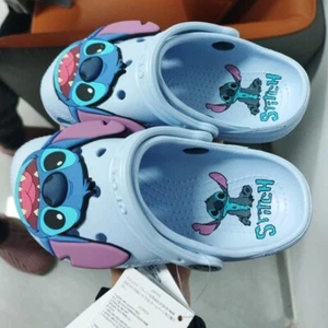 Crocs Lilo & Stitch – Lightweight, Comfortable & Fun For Child, 100% AUTHENTIC - Picture 1 of 7