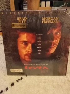 Seven (Laserdisc 2-Disc Widescreen,) EXC Brad Pitt Morgan Freeman - Picture 1 of 2