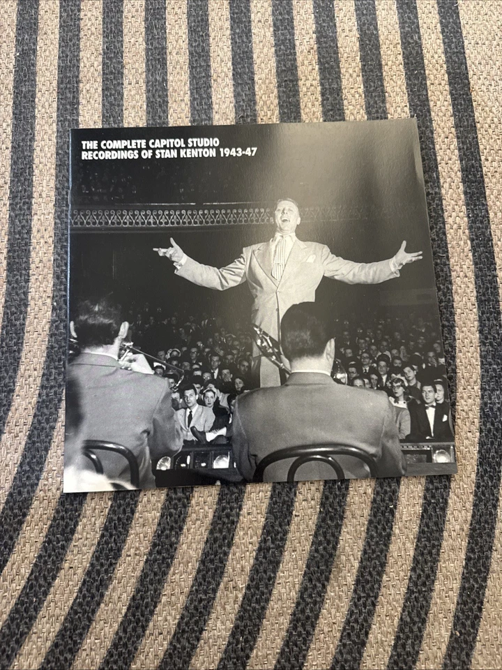 The Complete Capitol Studio Recordings of Stan Kenton 1943-47 Mosaic 1623/5000 Foto 1 de 4