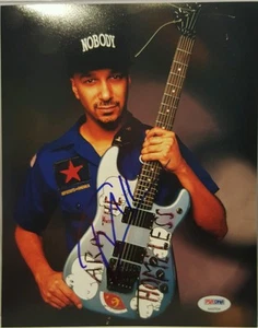 Tom Morello Autographed 8x10 photo (Rage Against the Machine) PSA/DNA - Picture 1 of 4