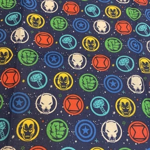 Marvel Avengers Cotton Fat Quarter 18”x 21” Nuevo - Imagen 1 de 2