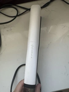 GHD PLATINUM+ PROFESSIONAL HAIR STRAIGHTENER (26MM PLATE) WHITE - Picture 1 of 3
