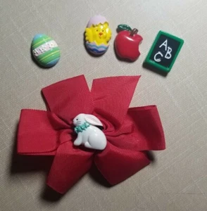 Vintage Red Hair Bow with hook and loop pieces Easter school chick chalkboard - Picture 1 of 3