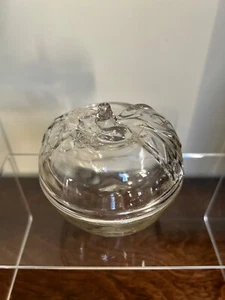 Akro Agate | Apple Powder Trinket Box Jar CRYSTAL Glass - Picture 1 of 4