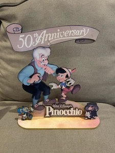 Enseigne en bois Disney Pinocchio 50ème anniversaire RARE - Photo 1/12