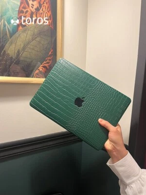 Crocodile Dark Green Case Shell Cover For MacBook Air 13 15 MacBook Pro 13 14 16 - Image 1 of 4