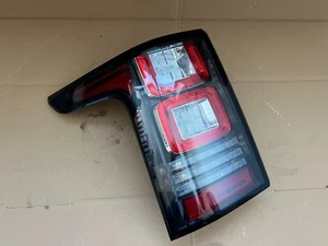 Luz trasera izquierda genuina Range Rover L405 L90006905 CK5213405AE - Imagen 1 de 14