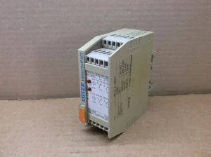 RE3-2-002/1 Lutze VARIOCOMPACT Relay Module RE320021 - Picture 1 of 4