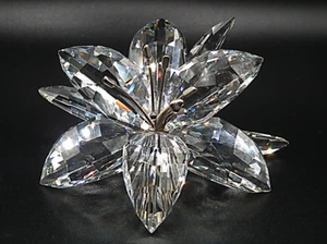 Swarovski Crystal Clear Lily Flower - Item No 5117446 - Boxed - Picture 1 of 12