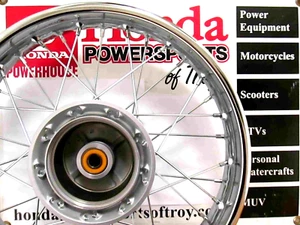 NUEVA RUEDA TRASERA COMPLETA GENUINA HONDA OEM 2023-2024 XR150L *42650-KRH-650ZA * - Imagen 1 de 2
