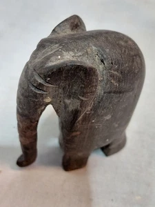 Vintage Black Ebony Wood Hand Carved Elephant 2 1/2" - Picture 1 of 2