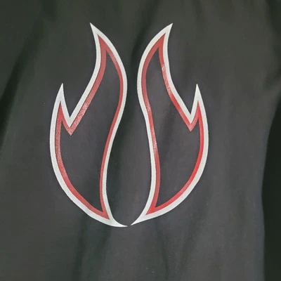 Camisa Retro Hilton Bowling Grande Negra Roja Abotonada Maris West & Baker Flame Foto 1 de 4