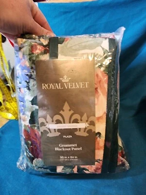 全新! JCP 皇家天鹅绒广场索环遮光板花卉 50 x 84 — 第 1/4 张图片