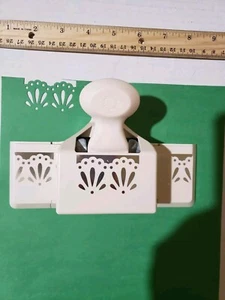 Martha Stewart Deep Edge Paper Punch - Picture 1 of 5