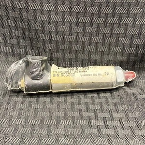 Cilindro de aire neumático de acción simple Bimba 1-1/16" diámetro por 0,5" carrera 090,5-LSC - Imagen 1 de 4