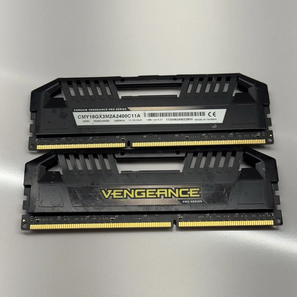 CORSAIR VENGEANCE PRO 16GB (2X8GB) CMY16GX3M2A1866C9 DDR3 1866MHZ RAM (5) - Image 1 of 1