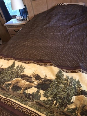 Edredón estampado ciervo marrón y crema Foto 1 de 4