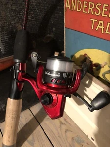 Shakespeare Spinning Reel Gear Ratio 5.2:1 USDR30 Pre Spooled With Line New - Picture 1 of 13