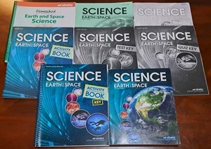 Abeka Klasse 8 Wissenschaft: Erde und Weltraum Student Text Aktivitätsbuch FB433 - Bild 1 von 7