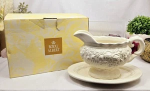 Olla de salsa vintage Royal Albert Bone China 'Old Country Roses' con placa base - Imagen 1 de 12