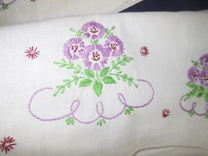 Vintage Pillowcase Set 2c Standard Size Scalloped Edging Lavender Flower Theme - Picture 1 of 6