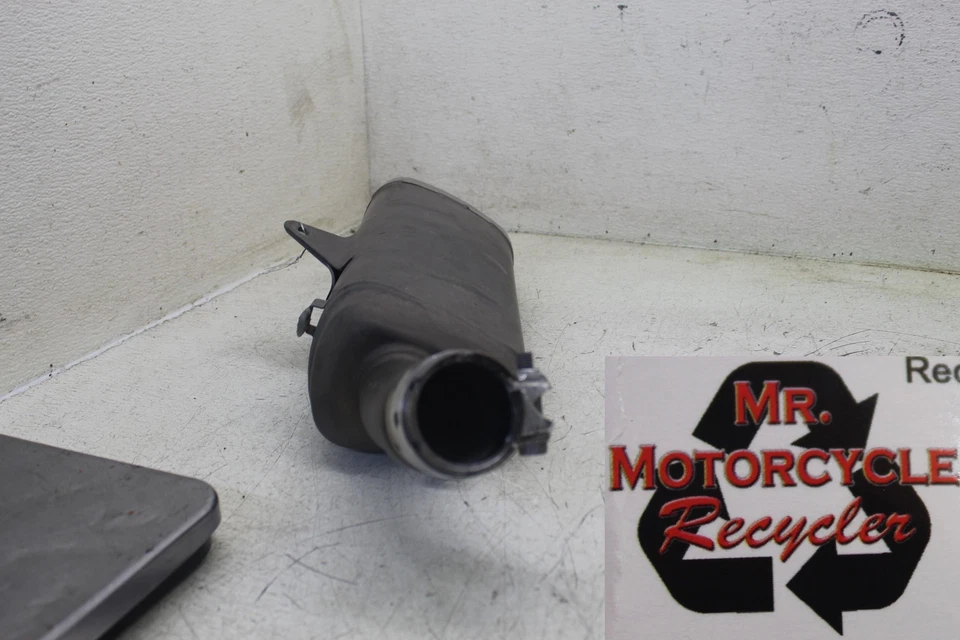 2011 SUZUKI GSXR600  600 EXHAUST PIPE MUFFLER SLIP ON CAN SILENCER C56D - Image 1 of 4