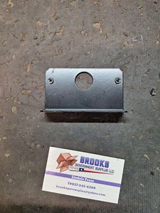 Soporte de montaje Whelen RBKT1 linz6, linz3, tir3 90 grados USADO - Imagen 1 de 4
