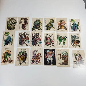 Tarjetas coleccionables 18 1965 Topps Ugly Monster pegatinas vintage varias condiciones - Imagen 1 de 8