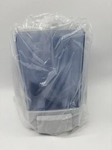 San Jamar S46TBL 46 oz. Wall Mounted Bulk Liquid Soap Dispenser - Arctic Blue - Picture 1 of 4