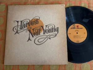 Neil Young Harvest Original US LP Vinyl - Picture 1 of 2