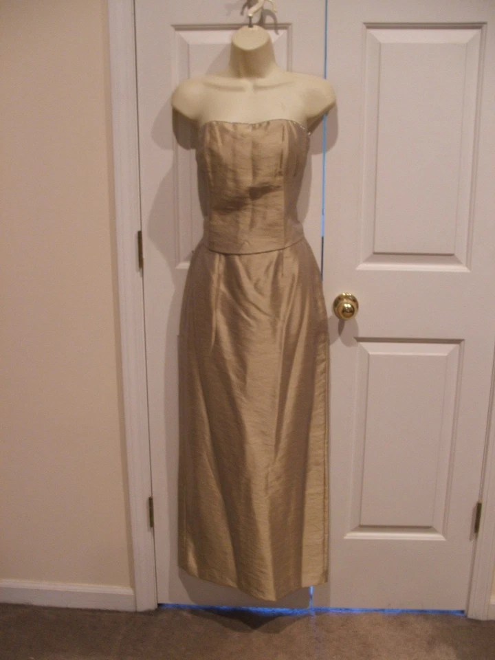NWT $149 zinnia bridal 2 pc green formal bridesmaid ocasion gown siz jr med- 7-9 - Image 1 of 4