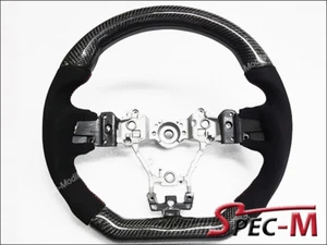 Volante fibra de carbono con costura roja Alcantara ajuste 15-18 Subaru WRX STi - Imagen 1 de 1