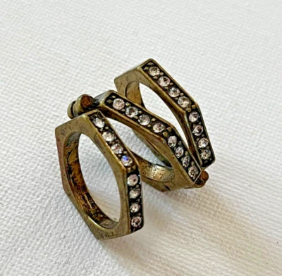 ANILLO BANDA FORMA HEXAGONAL TRES ANILLOS CONECTADOS Estrás... Foto 1 de 4