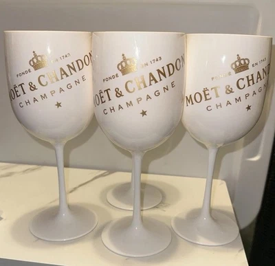 Juego de 4 copas de champán acrílico Moët & Chandon - blanco con oro  Foto 1 de 4