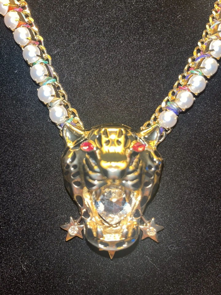 Collar Betsey Johnson Leopardo Estrás Declaración Nuevo Con Etiquetas $125 Raro Foto 1 de 4