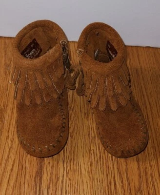 NEW Minnetonka Infant Side Zip Double Fringe Boots Brown Toddler Size 2 - Image 1 of 4