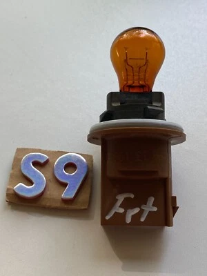 Оригинальная розетка указателя поворота с лампой для Ford Edge 2011–2014 годов выпуска 8A8A-13411-AA - Изображение 1 из 4