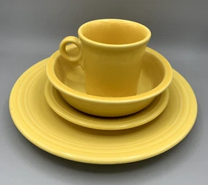 Fiestaware Sunflower 4 Piece Place Setting Dinner Salad Mug Bowl Homer Laughlin - Picture 1 of 7