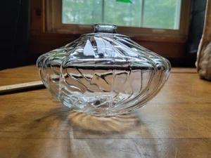 Lamp Replacement Glass Swirl - Holes Are 6/8" - Picture 1 of 13