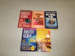 Mrs. Pollifax Series by Dorothy Gilman (5 From Series-Titles Below) Lot 7298 - Foto 1 di 1
