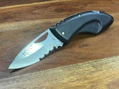 2005 BUCK 433 USA Idaho Stamp Lockback Combo Edge Blade Folding Pocket Knife - Image 1 of 4