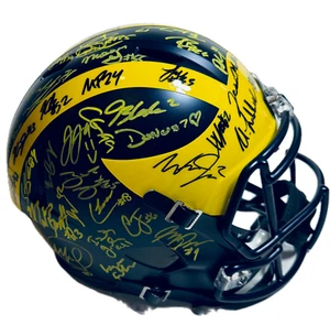 2023 MICHIGAN WOLVERINES TEAM SIGNED FOOTBALL HELMET COA 70+ AUTOS J.J. MCCARTHY - Picture 1 of 8
