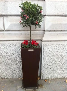 Fioriera Corten vaso architettura arredo urbano terrazzo vaso fiori design casa - Foto 1 di 1