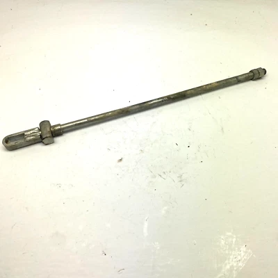 Barra de enlace y pasador Massey Ferguson GC1720 7073002M91 6250612M2 Foto 1 de 4