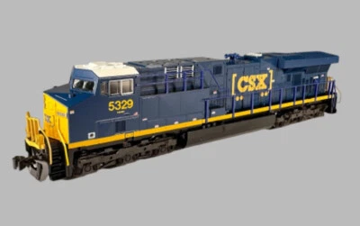 CSX 'Boxcar' GE ES44DC GEVO Diesel Locomotive Cab Cab#5329 Kato 176-8949 N Scale - Image 1 of 4