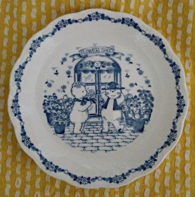 Nikko Tableware Japan Teddy BEARS small PLATE 6.25" blue white Flower Shop cute - Image 1 of 4