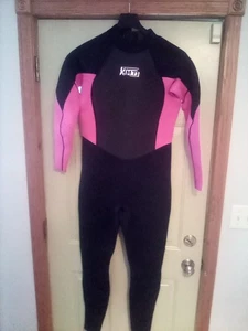 KMT Damen Neoprenanzug Einteiler lang Full Up Grade 3/2 mm schwarz und pink Größe 16 - Bild 1 von 5