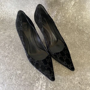 Top Zustand Gucci GG Samt High Heel Pumps, Gr. 5 - Bild 1 von 24