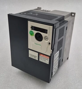 Schneider Electric ATV312HU22N4 380-500V 2,2kW 3PS Frequenzumrichter - Bild 1 von 13